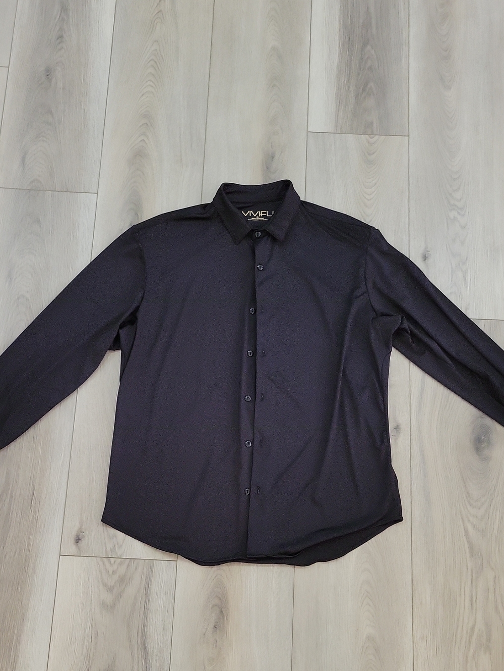 Men's Long-Sleeve Dress Shirt in Black